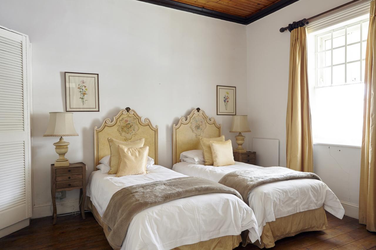 Lord Milner Hotel